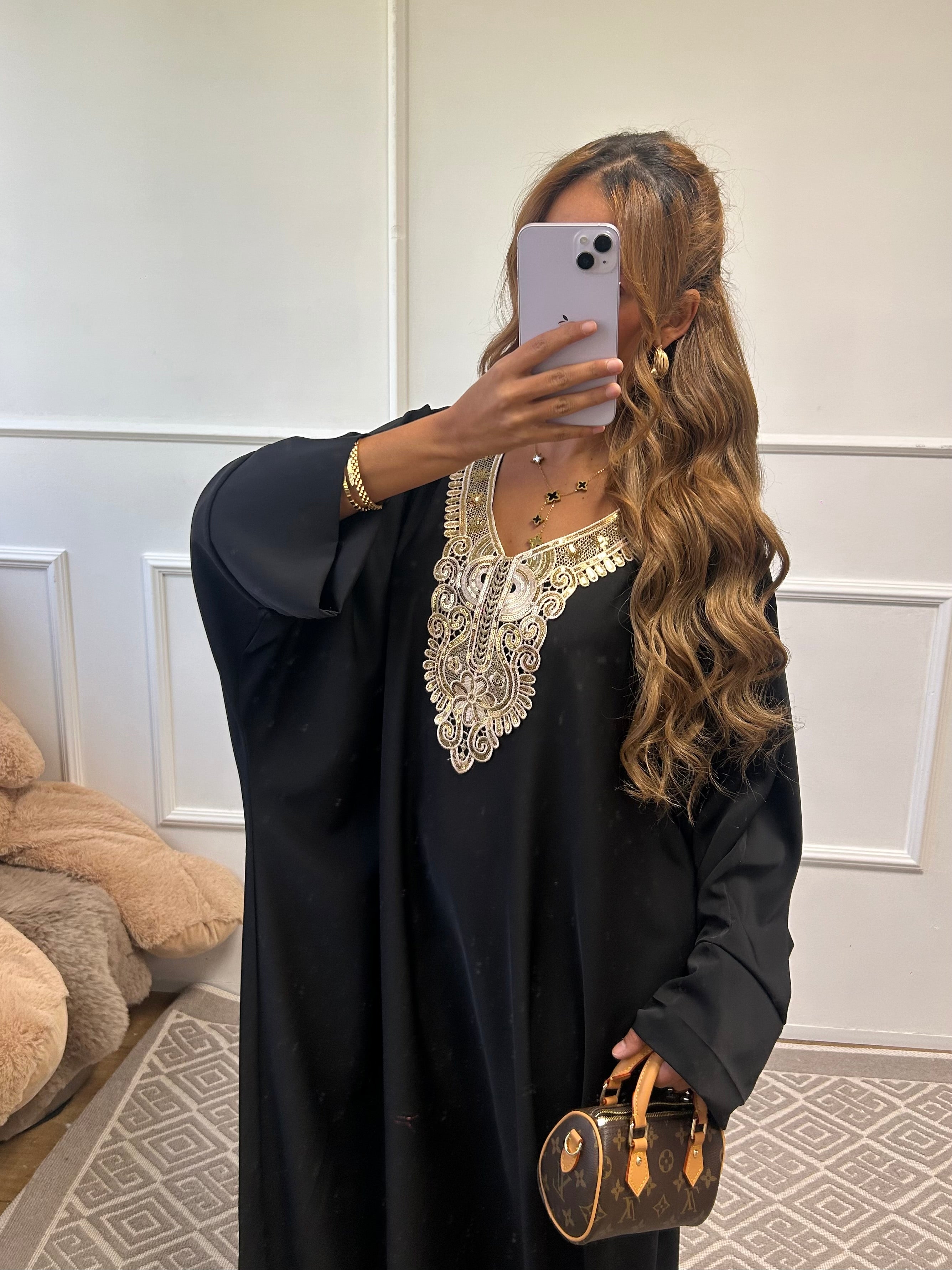 Abaya RAJA